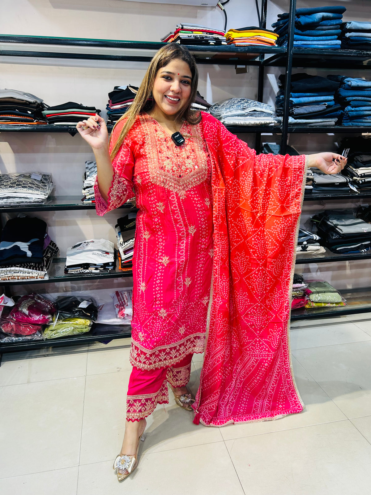 Party wear baandhani suit