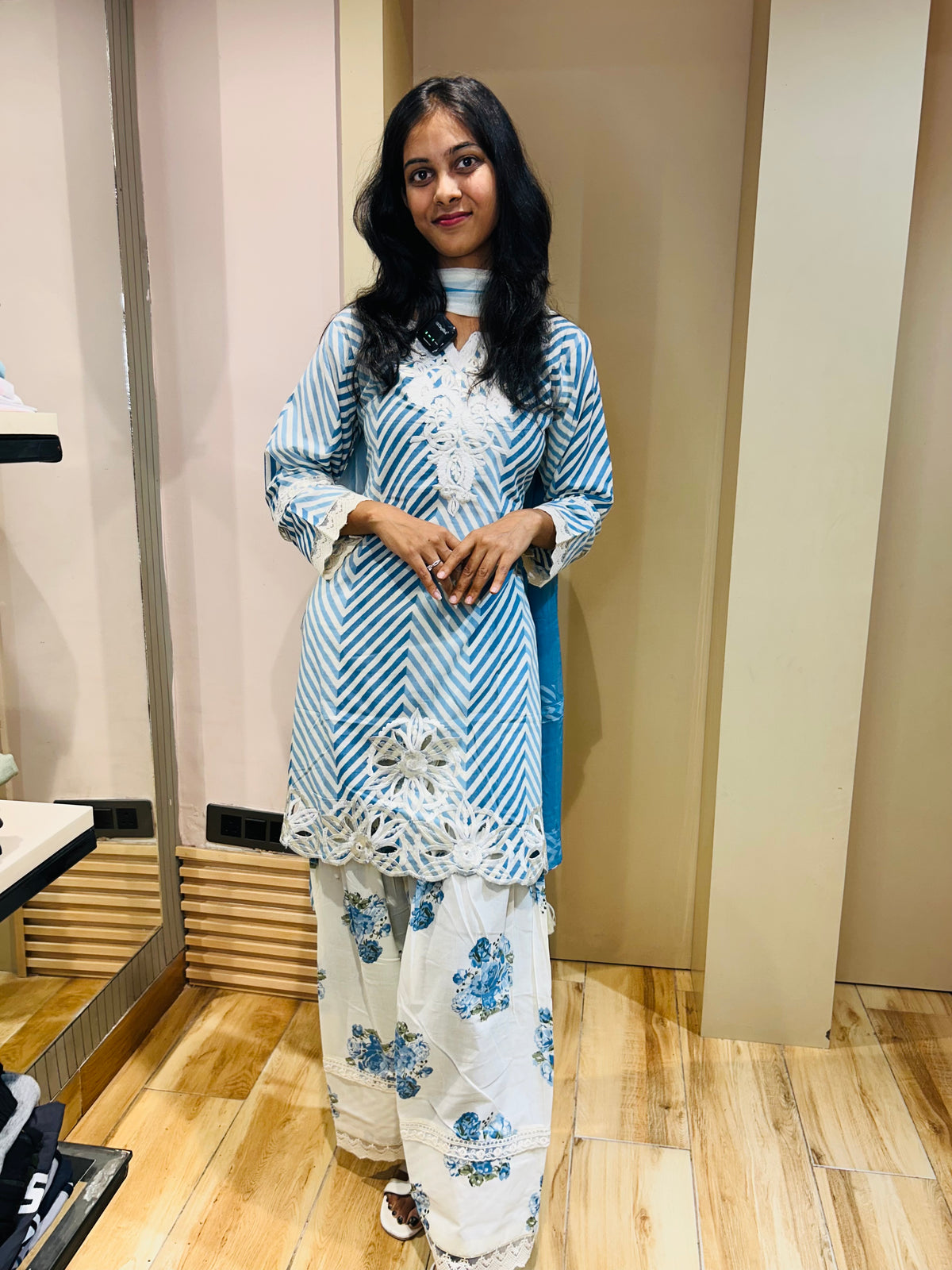 Beautiful party wear suit