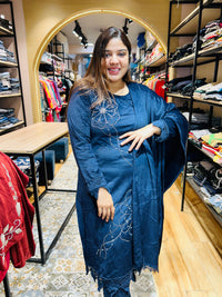 “RIDDHIMA”- THREE PIECE STITCHED VELVET SUIT