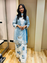 Beautiful party wear suit