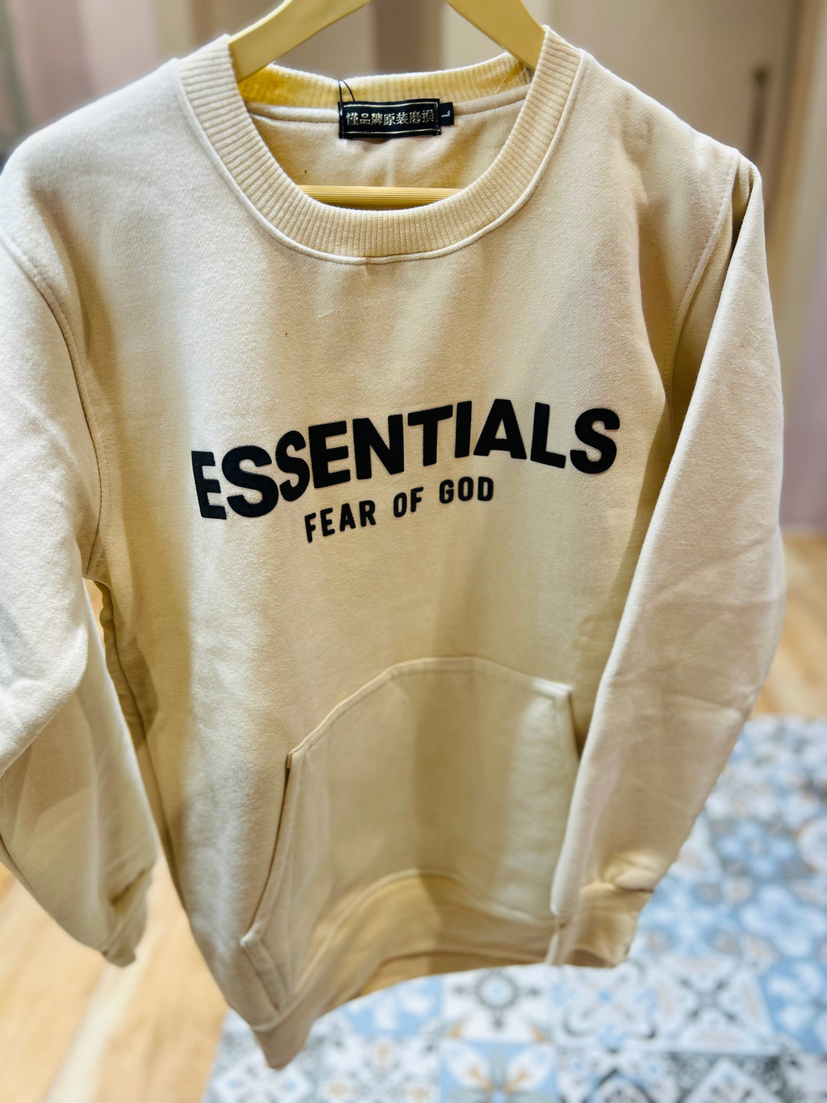 ESSENTIALS SWEATSHIRT