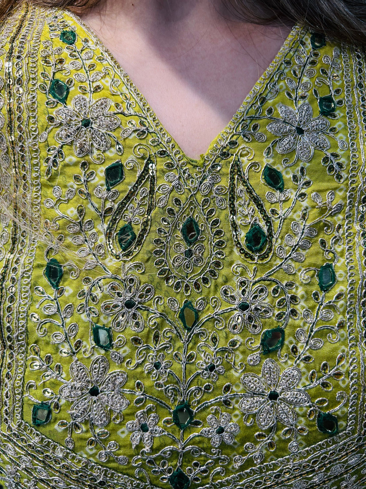 Party wear baandhani suit