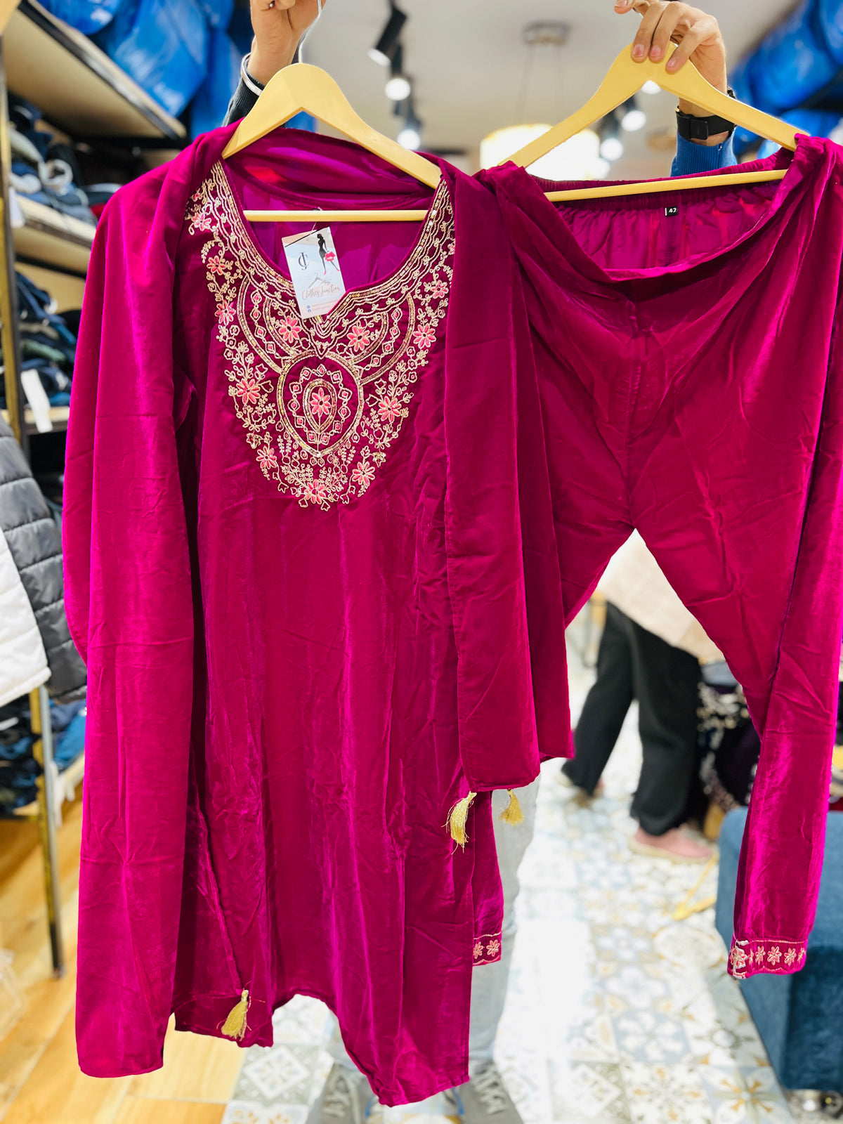 “SONAKSHI” THREE PIECE STITCHED VELVET SUIT