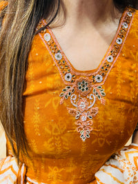 Crepe three piece suit