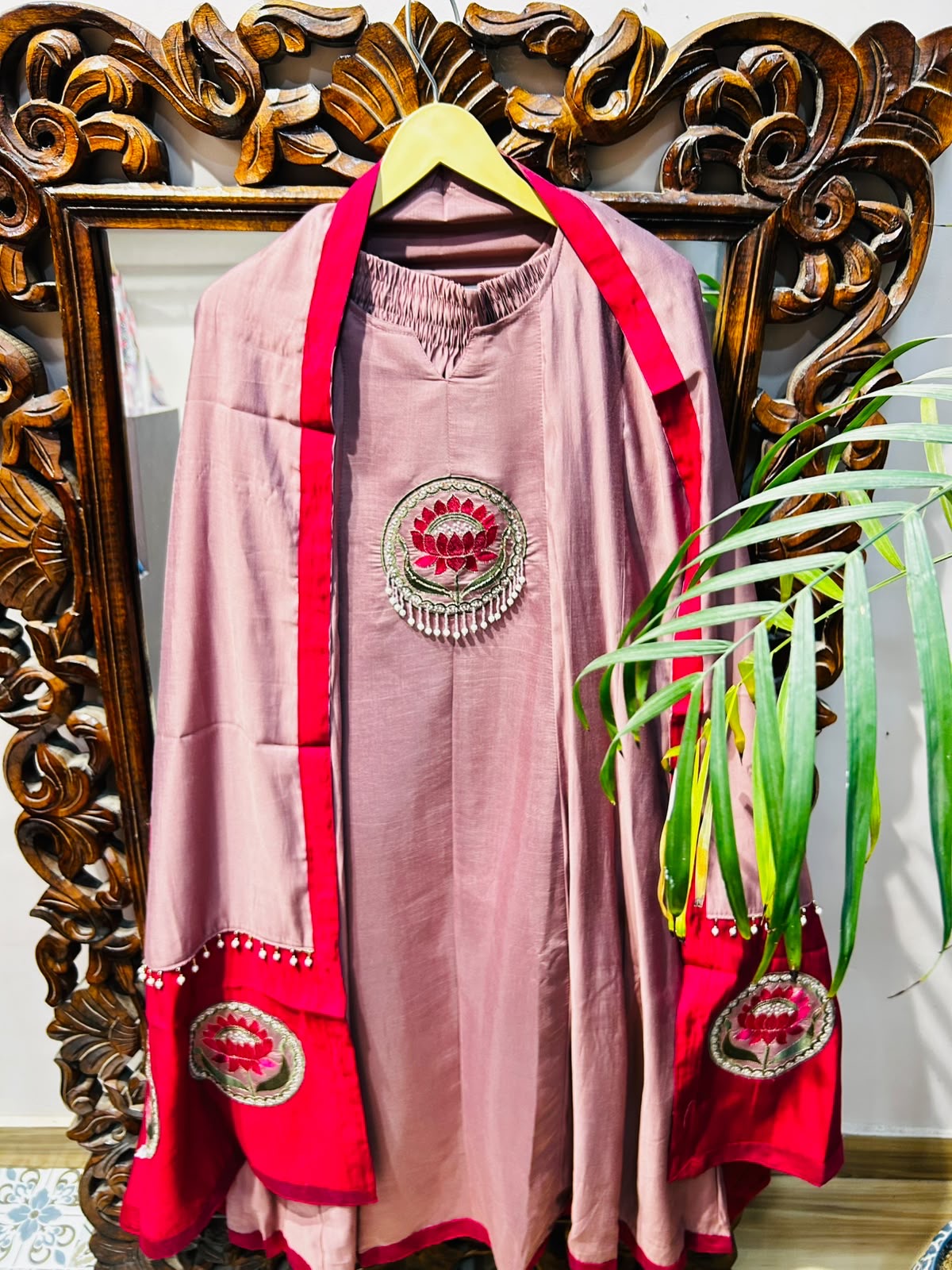 PARTY WEAR SUIT