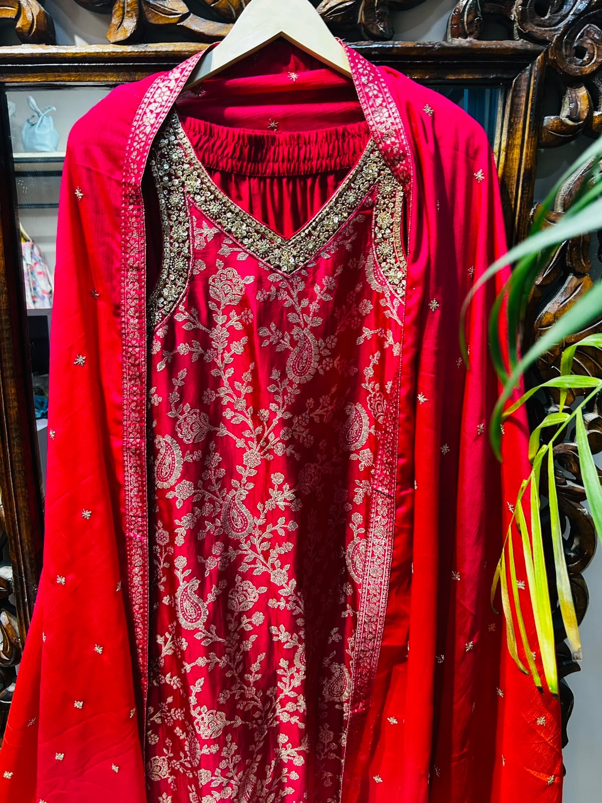 PARTY WEAR SUIT
