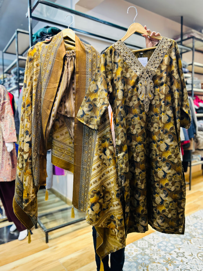 Paschmina suits