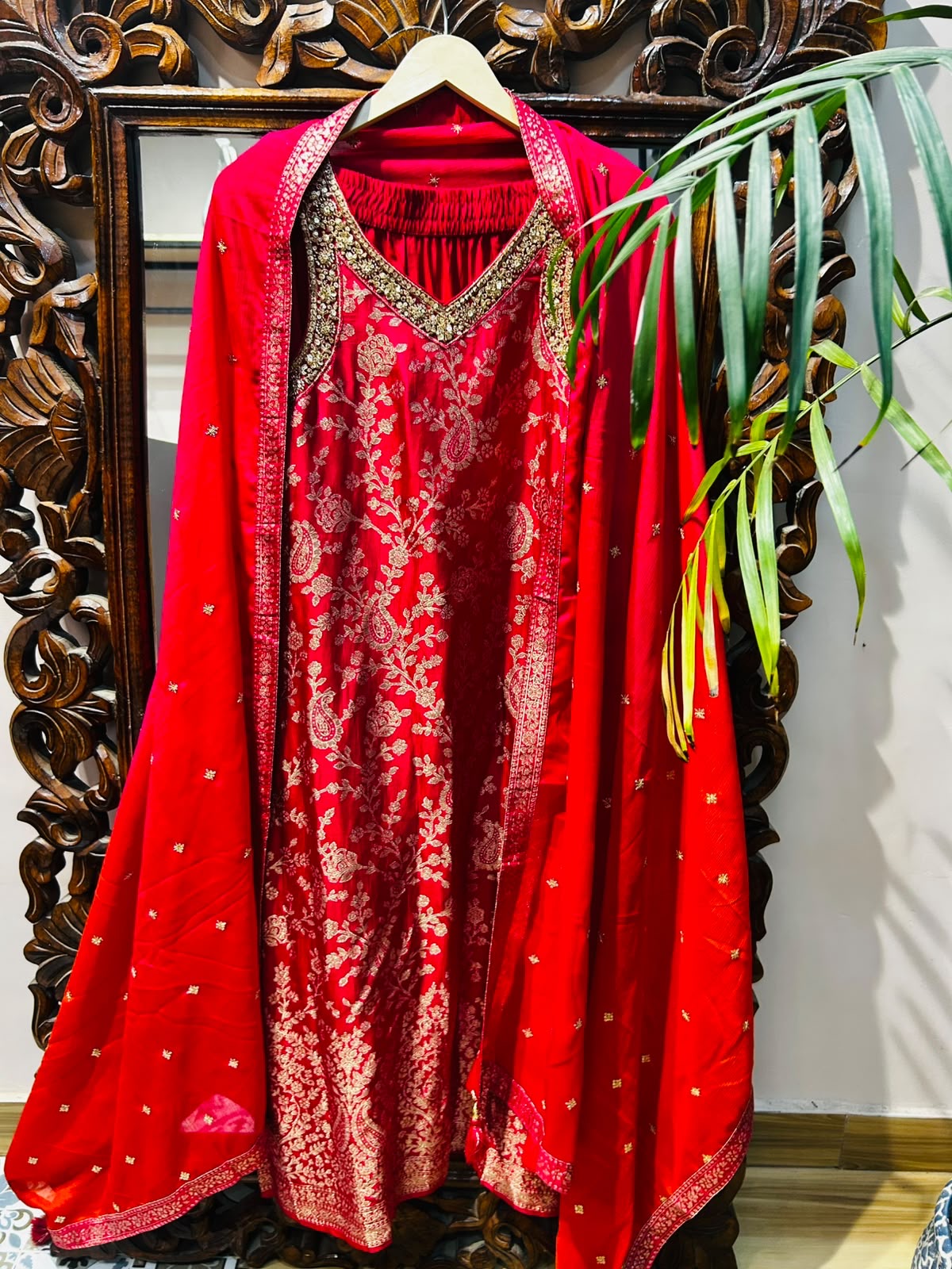 PARTY WEAR SUIT