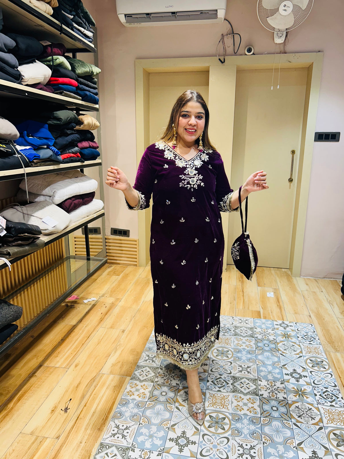 AARVI- DRESS WITH POTLI