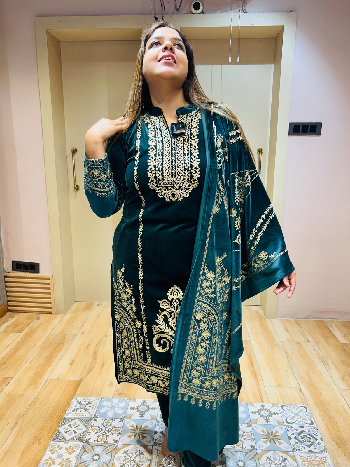 “VARAYA”- THREE PIECE SET