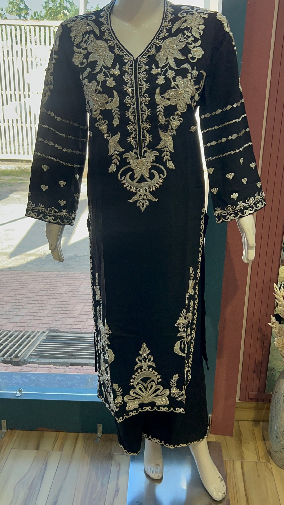 PARTY WEAR SUIT