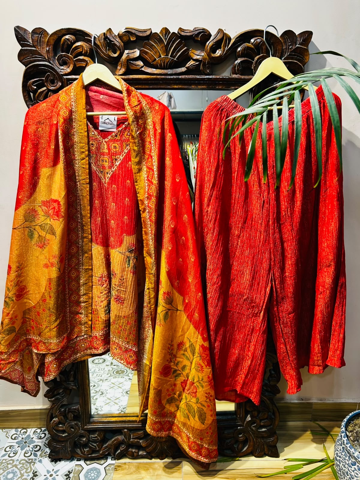 PARTY WEAR SUIT