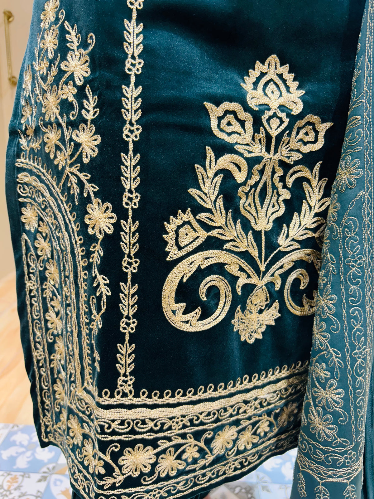 “VARAYA”- THREE PIECE SET