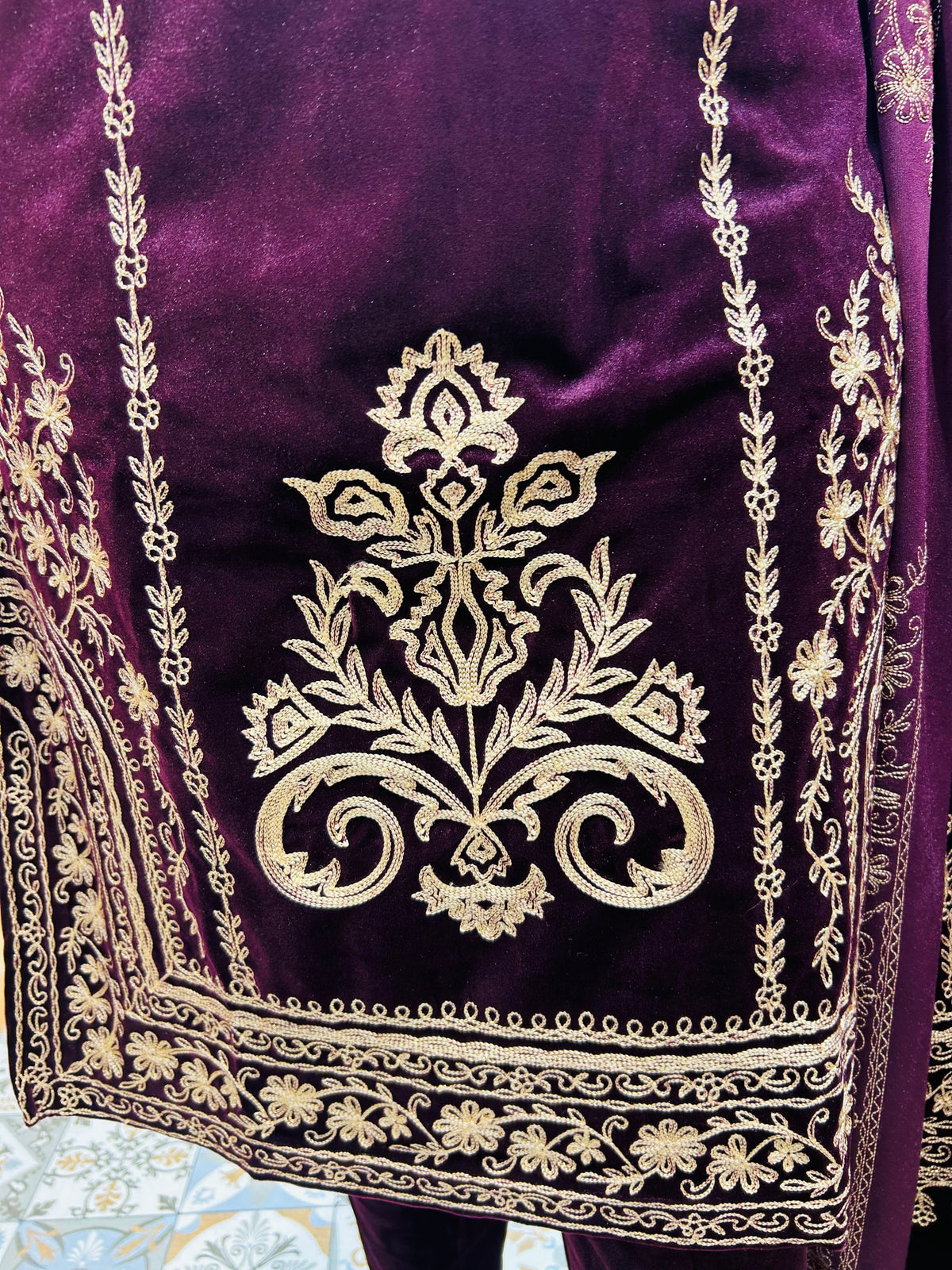 “VARAYA”- THREE PIECE SET