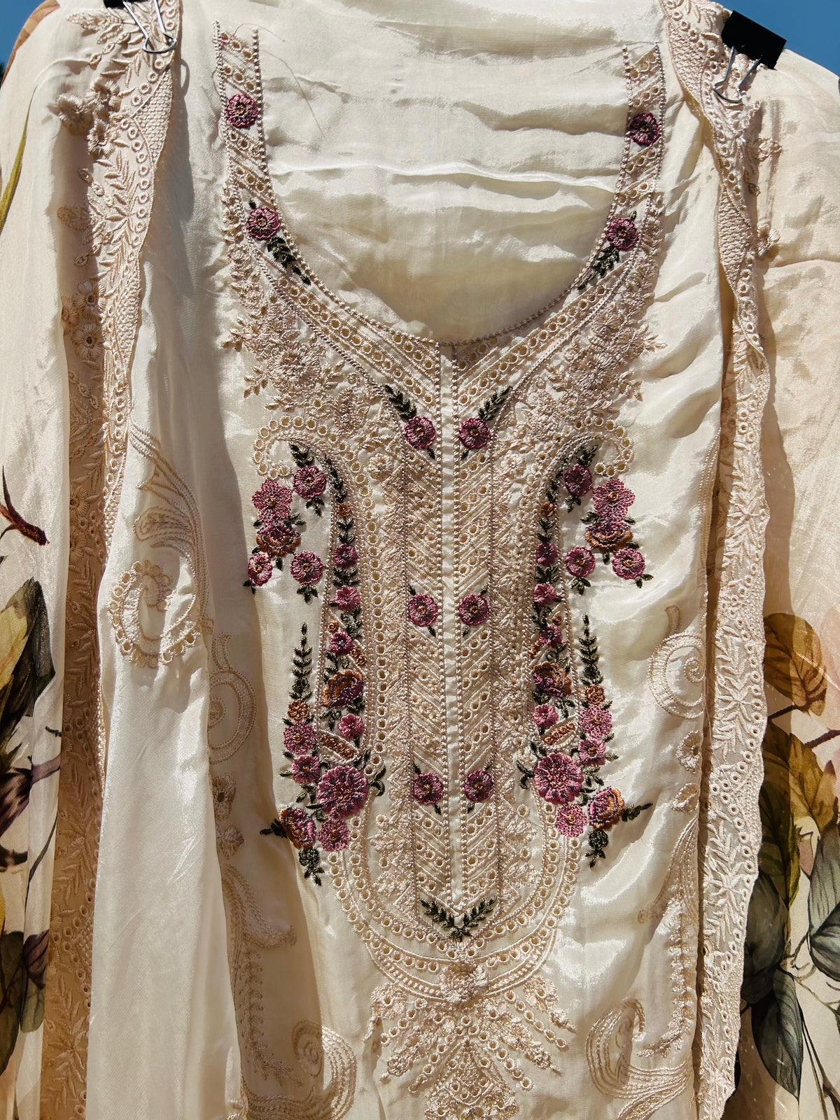 BEAUTIFUL UNSTITCHED SUIT “LUCY”