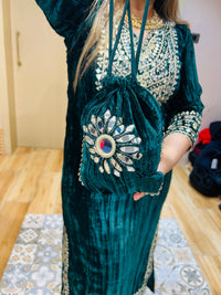 RUTVI- DRESS WITH POTLI