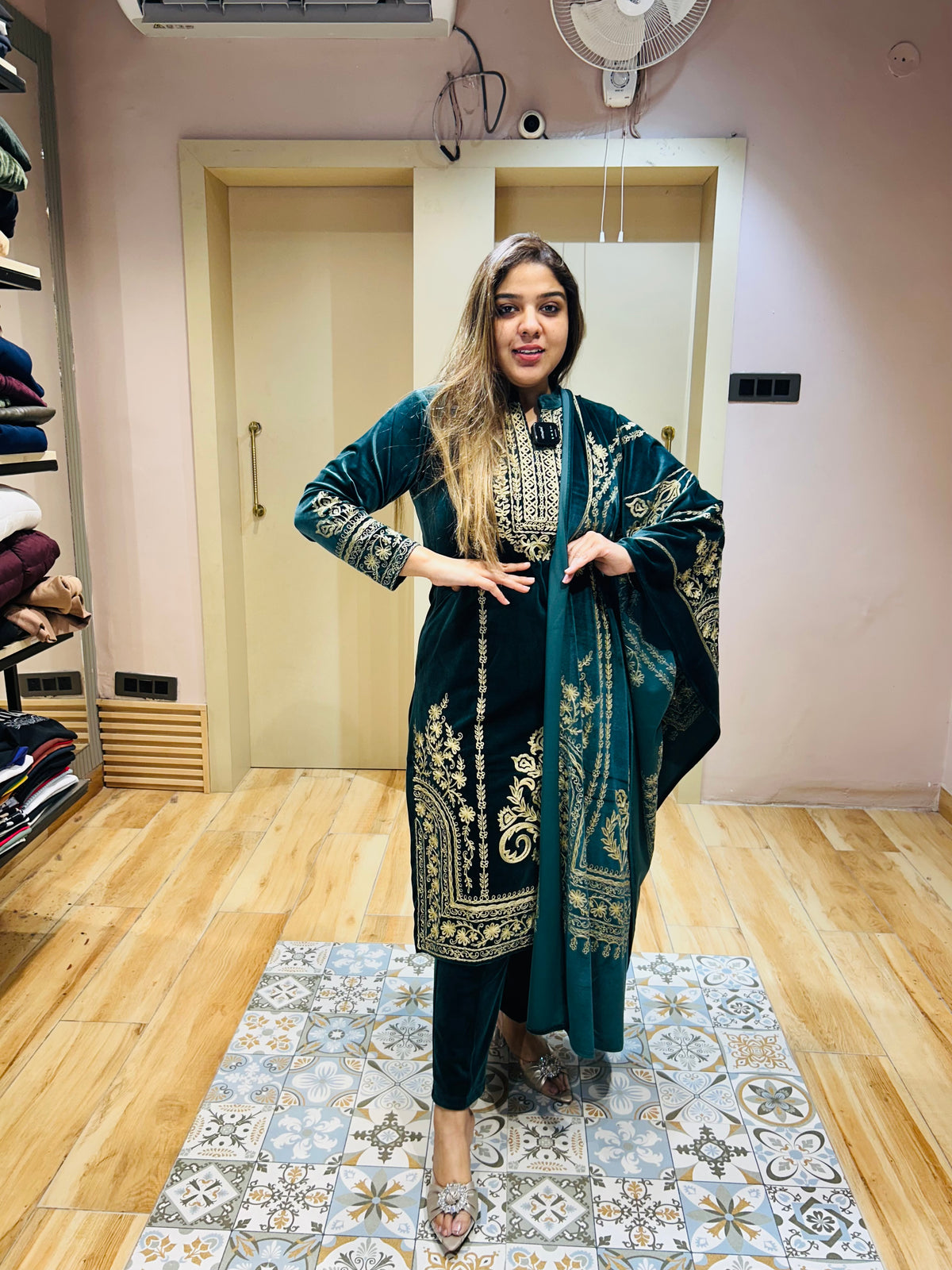 “VARAYA”- THREE PIECE SET