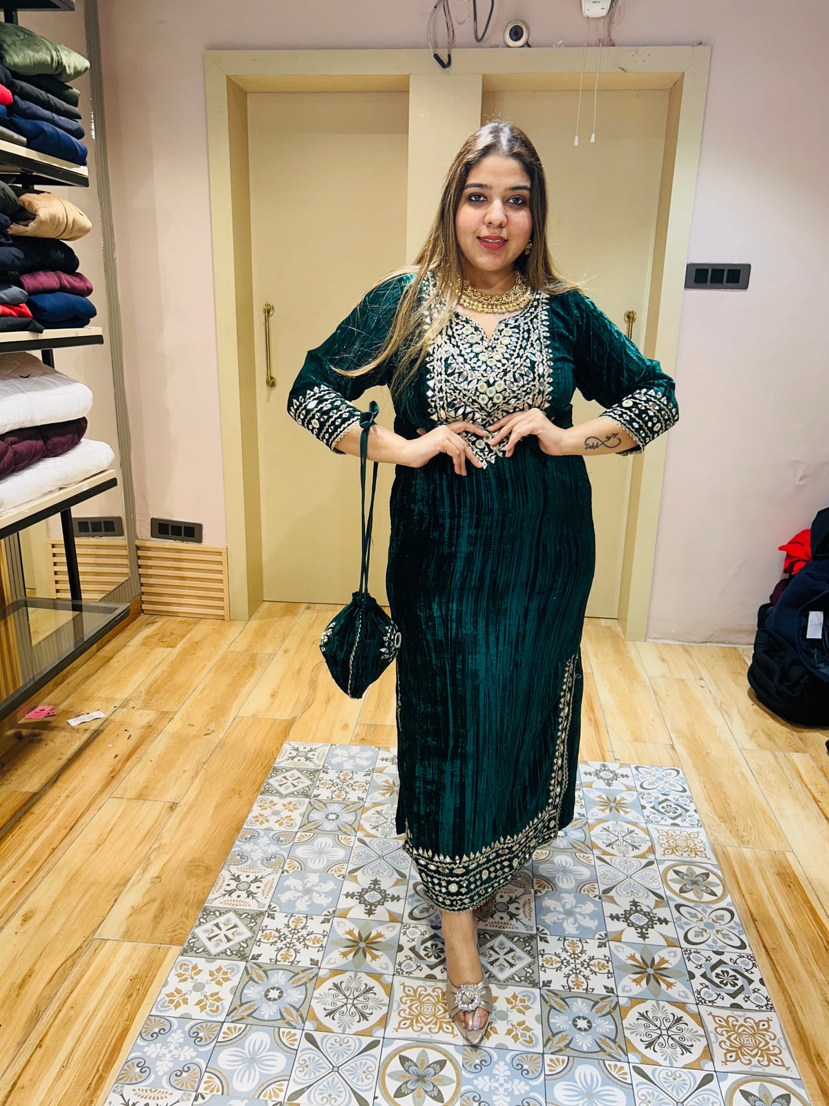 RUTVI- DRESS WITH POTLI