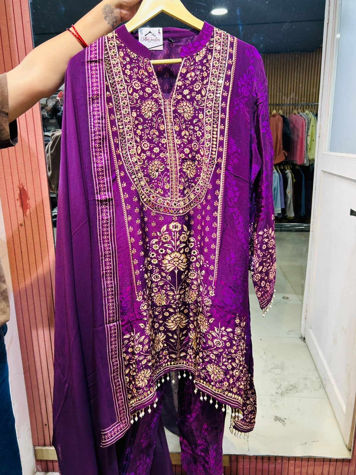 PARTY WEAR SUIT