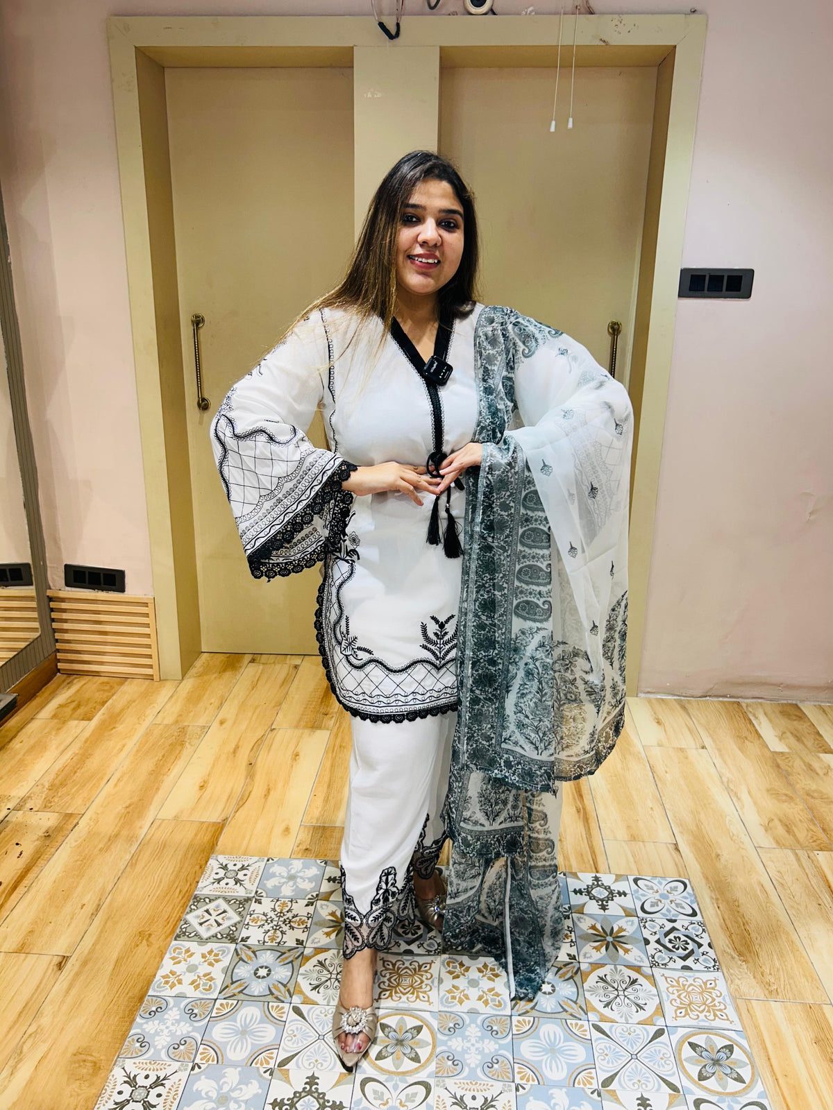 PARTY WEAR SUIT - VINA