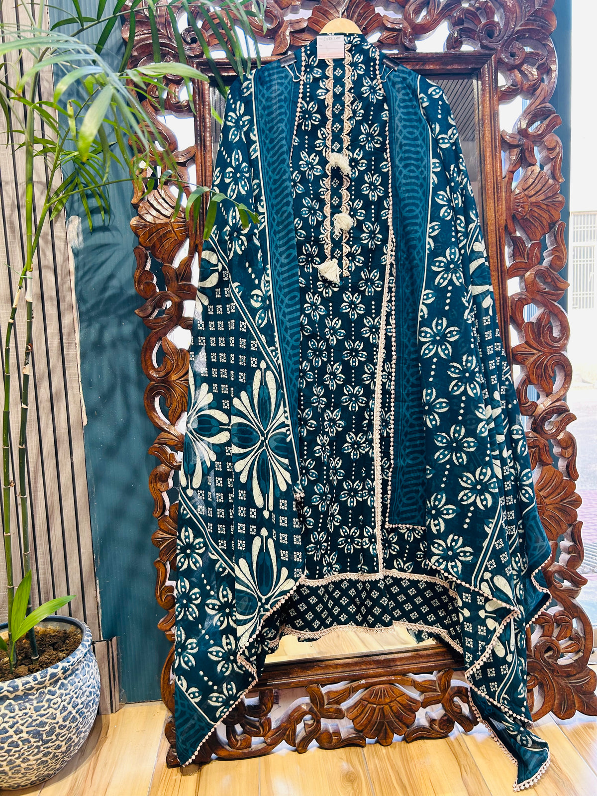 UNSTITCHED COLLECTION