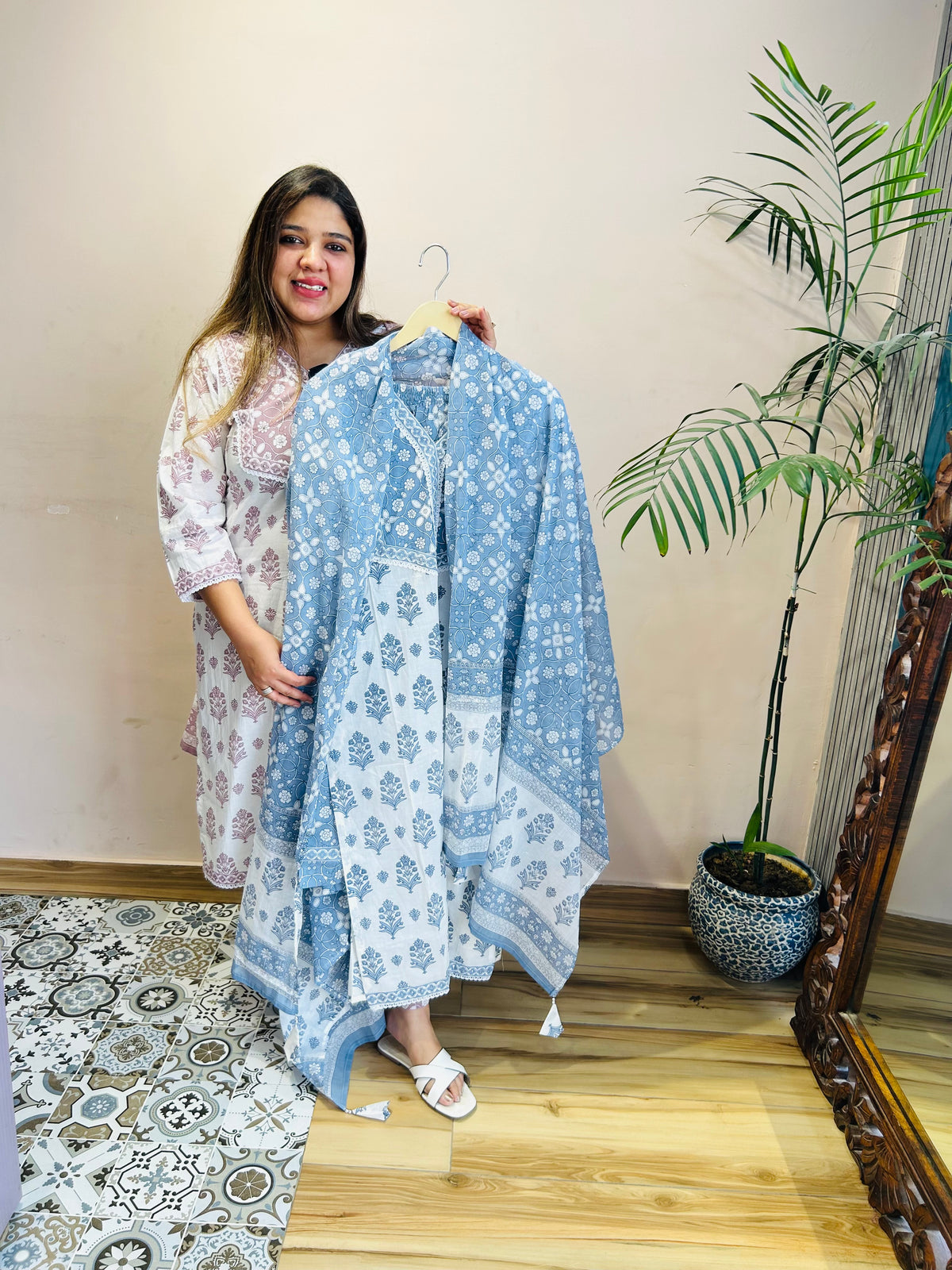 CASUAL SUIT