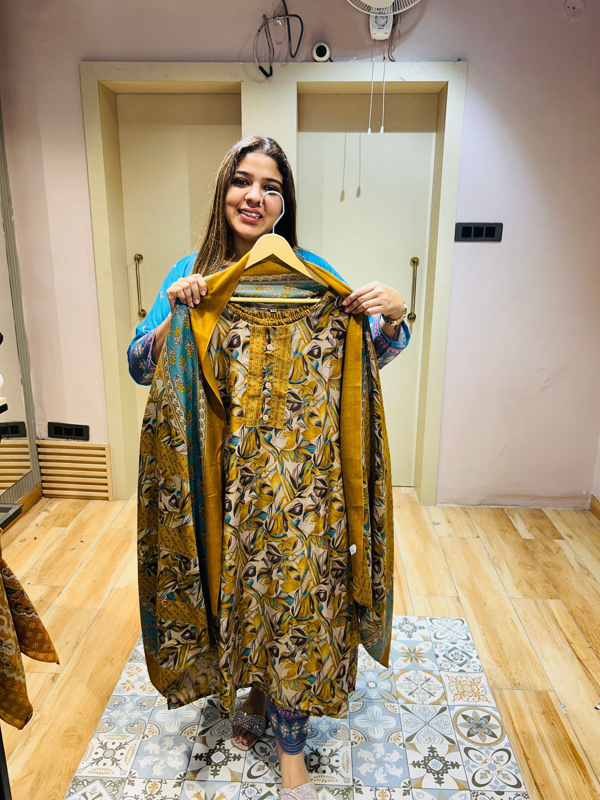 Yamya- three piece Paschmina suits