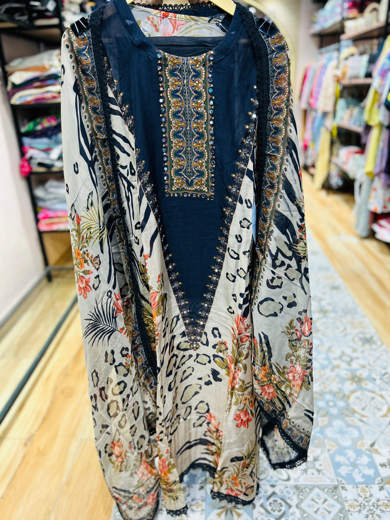 Leopard print unstitched suit