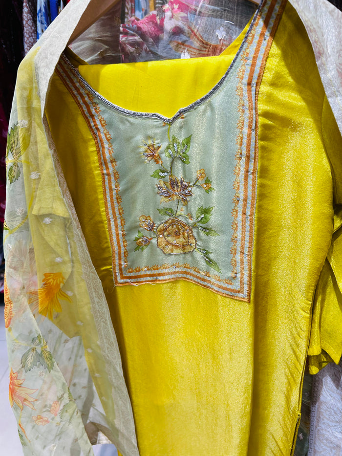 PARTY WEAR SUIT (k)