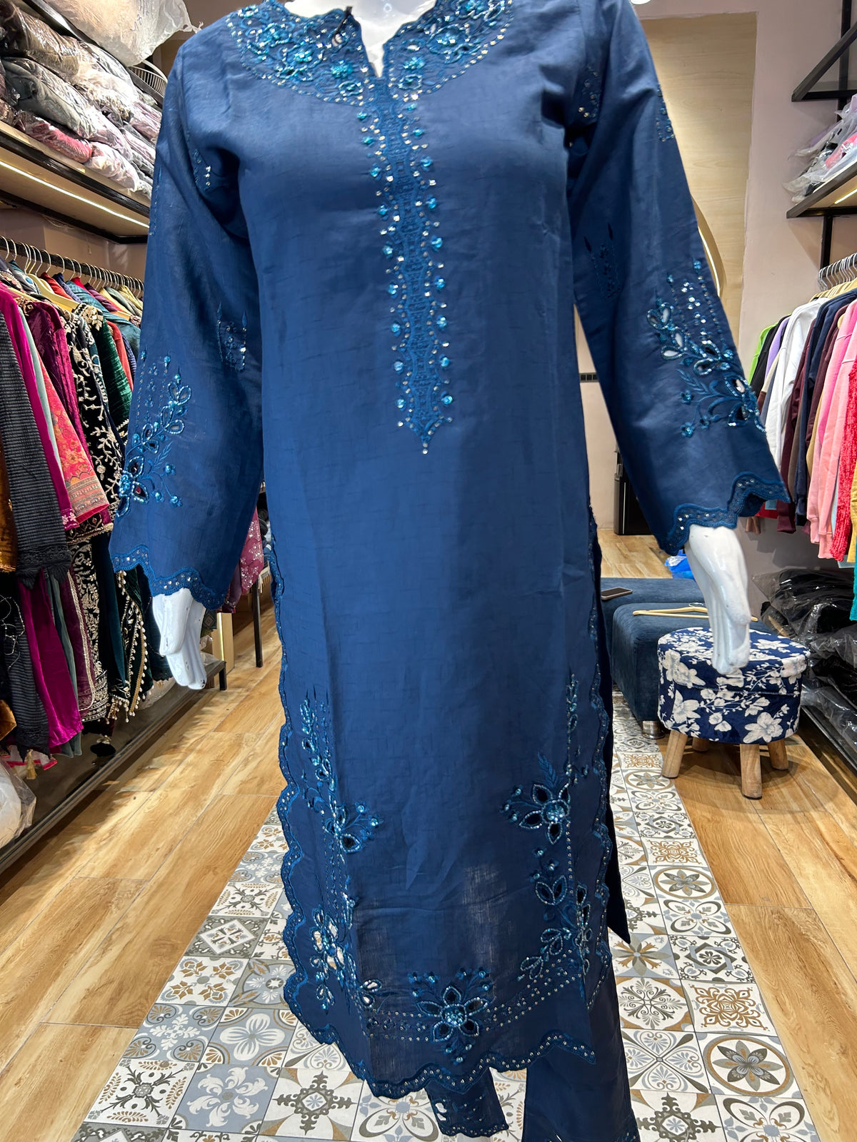 PARTY WEAR SUIT