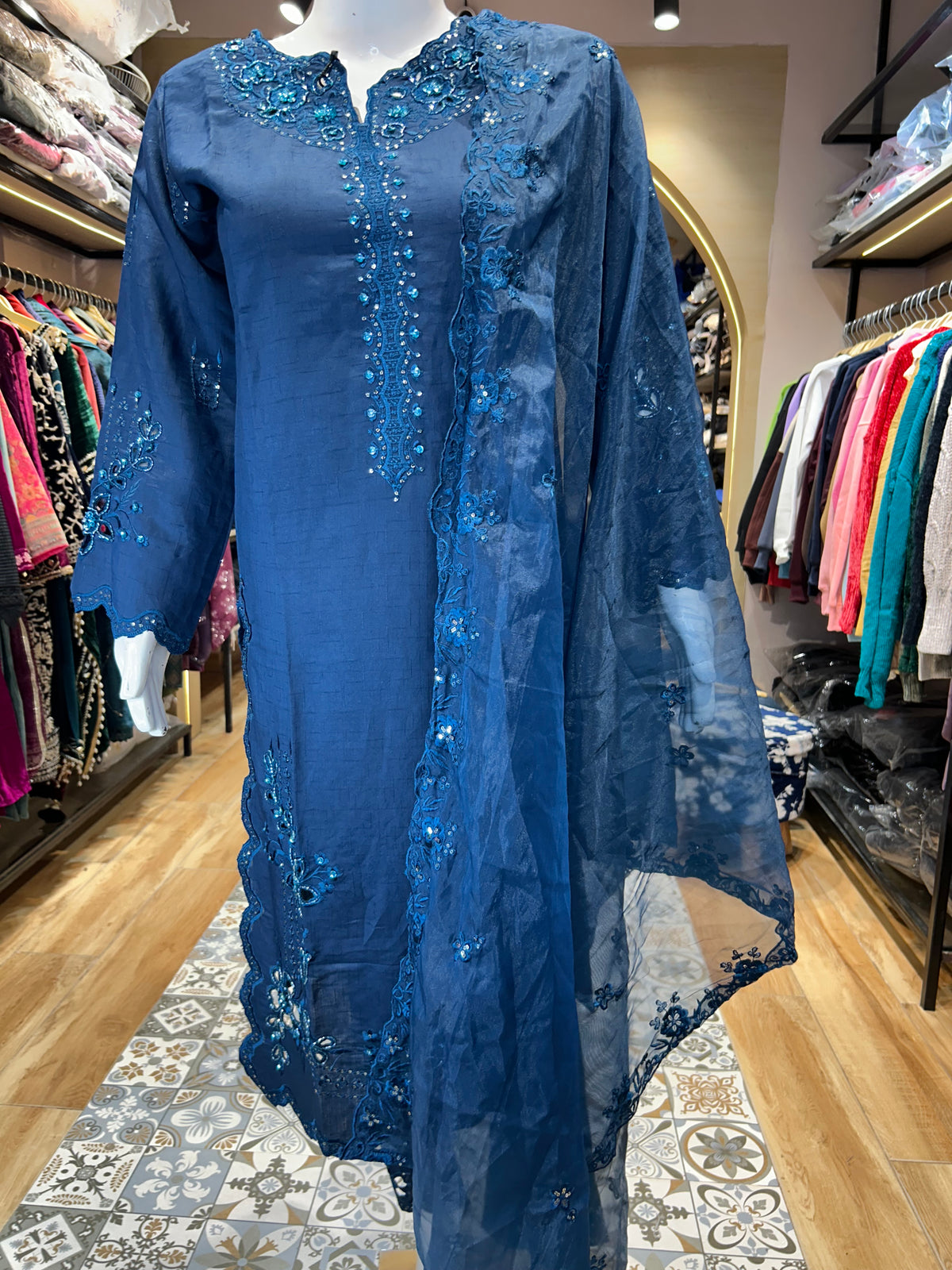 PARTY WEAR SUIT