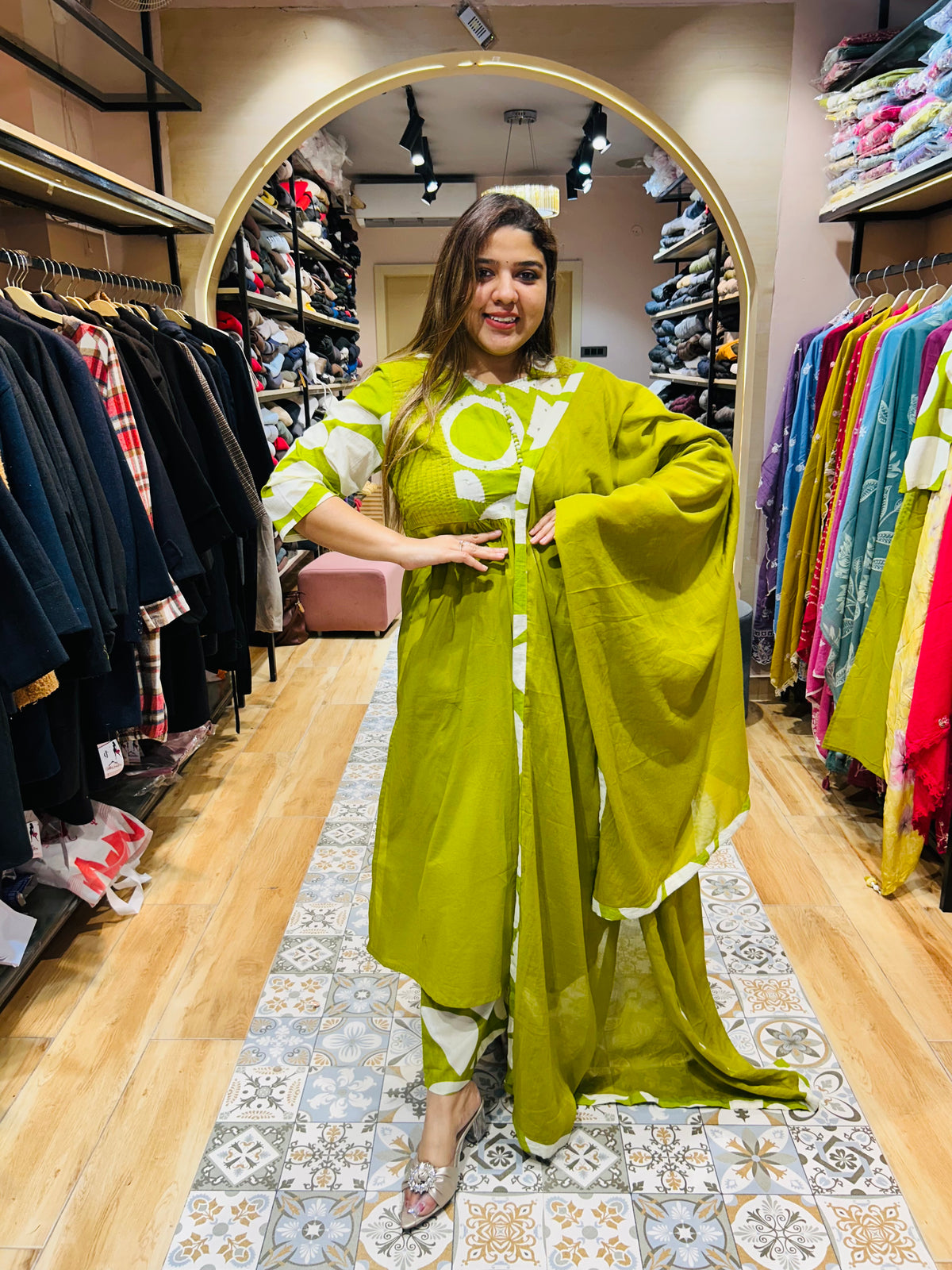 PARTY WEAR SUIT [LONAZ]