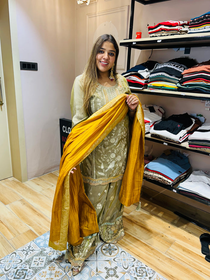 PARTY WEAR SUIT