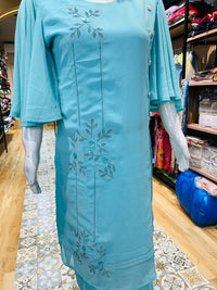WOMEN SUIT