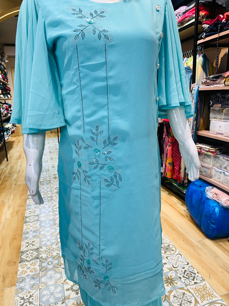 WOMEN SUIT