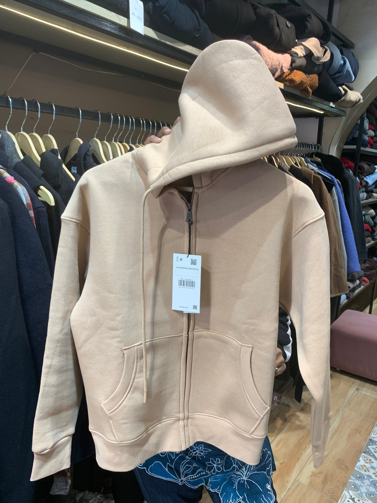 WOOLEN HOODIES