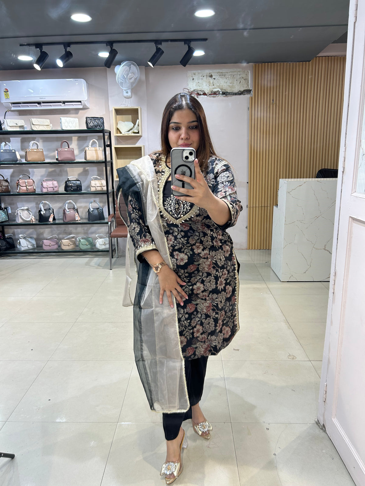 PARTY WEAR SUIT