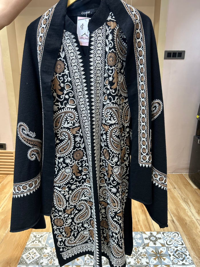 Woolen embroidered suit
