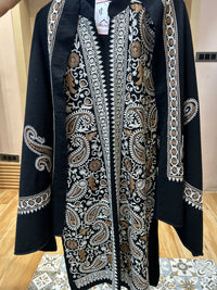 Woolen embroidered suit