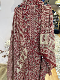 UNSTITCHED SUITS