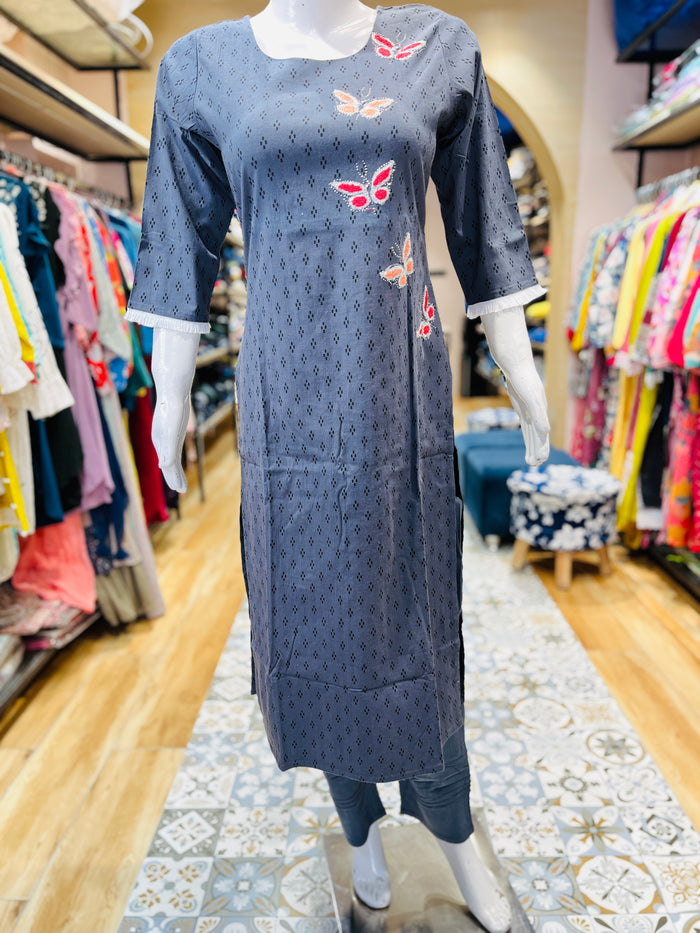 WOMEN SUIT