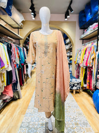 WOMEN SUIT