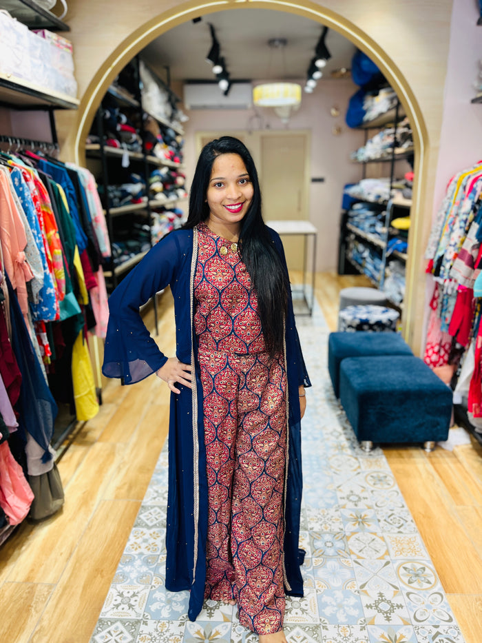 WOMEN SUIT
