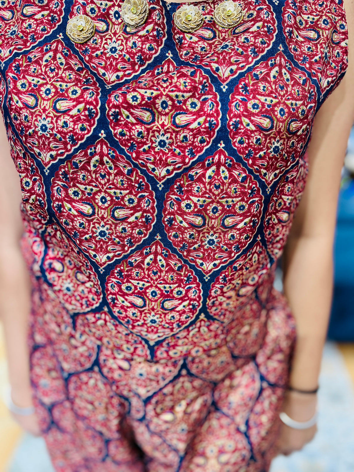 WOMEN SUIT
