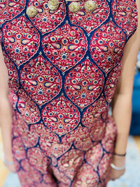 WOMEN SUIT