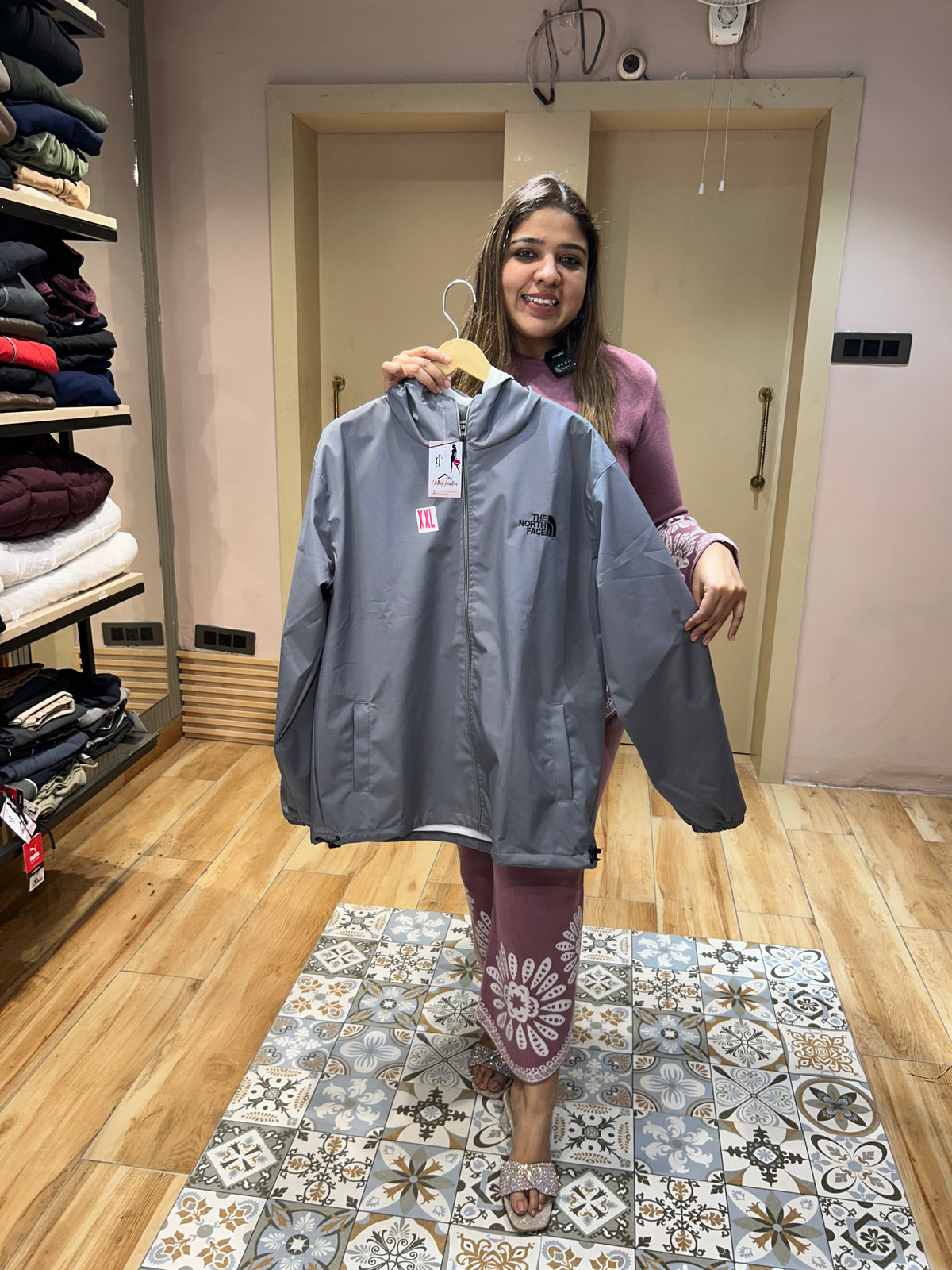 WOOLEN WIND CHEATERS