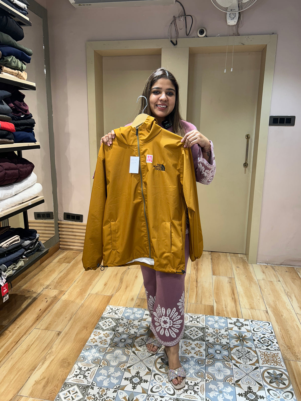 WOOLEN WIND CHEATERS