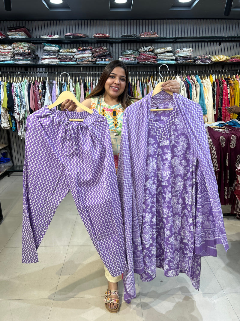 WOMEN SUIT