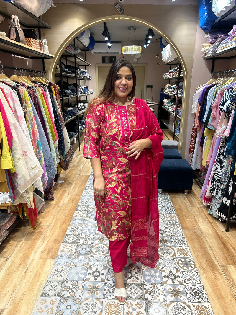 WOMEN SUIT
