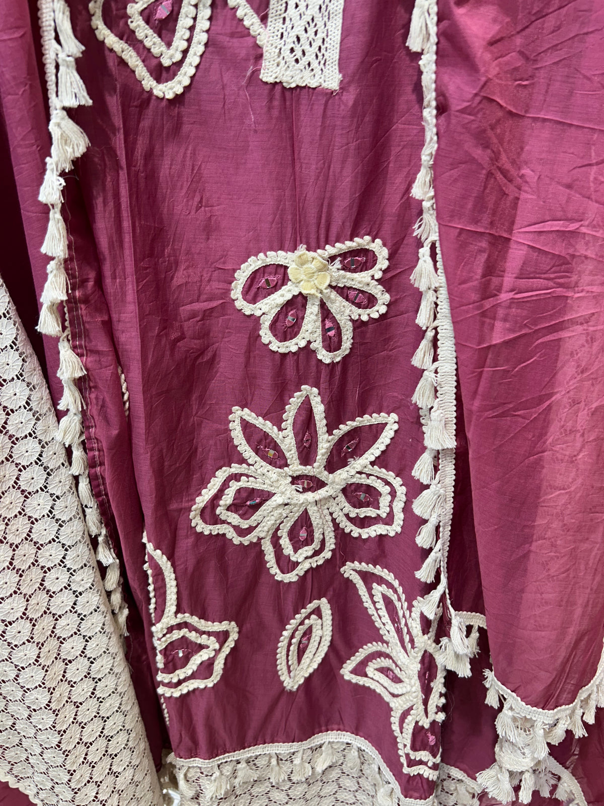 unstitched material